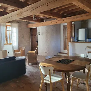 Appartement Maison Atypique Coeur De Village Historique